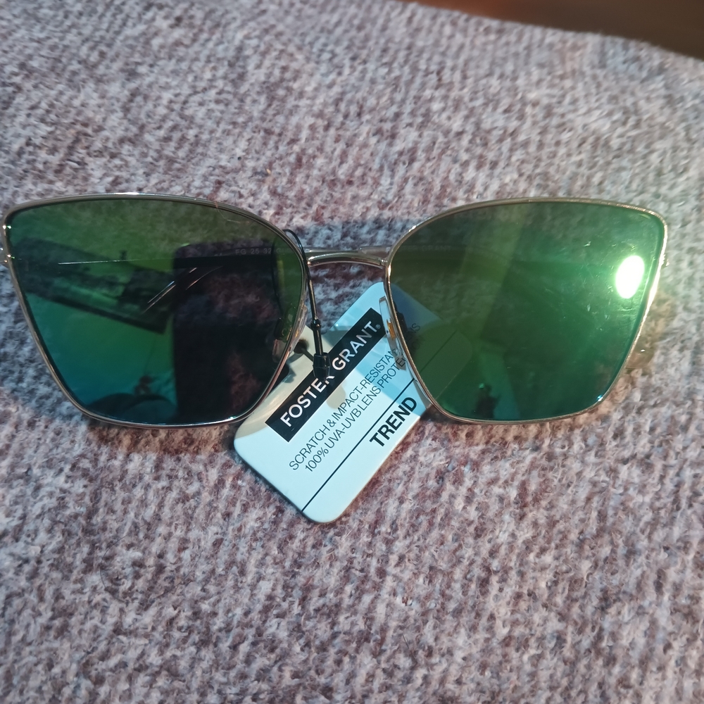 Foster Grant Green Sunglasses